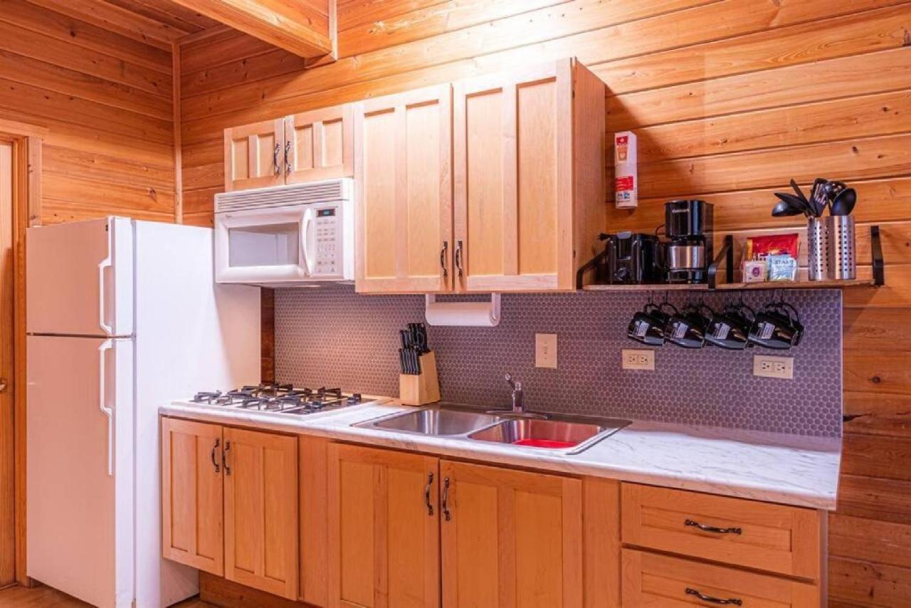 Cabin #3 Rainbow Trout - Pet Friendly- Sleeps 6 - Playground & Game Room Пейсон Экстерьер фото
