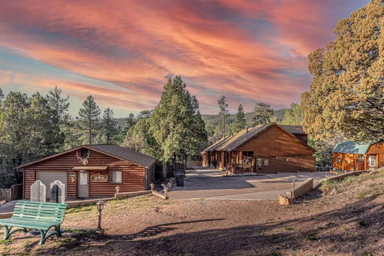 Cabin #3 Rainbow Trout - Pet Friendly- Sleeps 6 - Playground & Game Room Пейсон Экстерьер фото